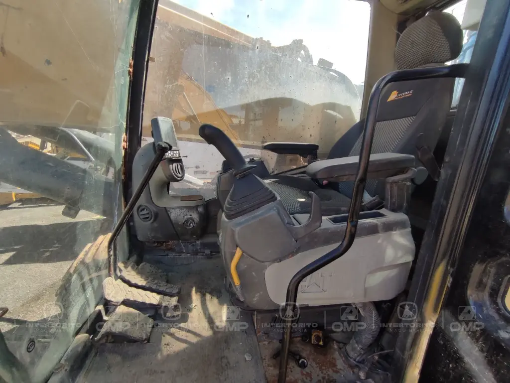 CAT 385CL 0438 (7).webp