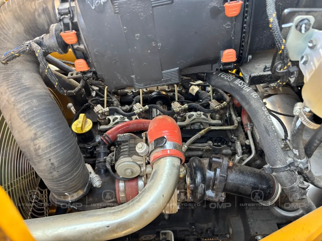 CAT 424 0415 (15).webp