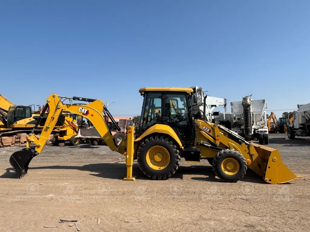 CAT 424 0415 (25).webp