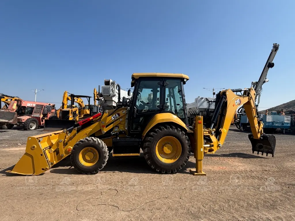 CAT 424 0415 (21).webp