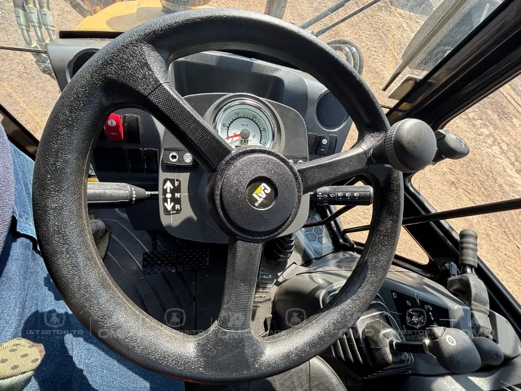 CAT 424 0415 (11).webp