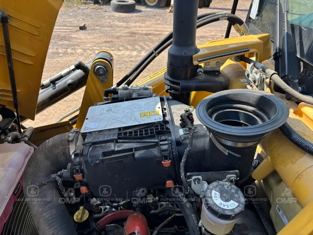 CAT 424 0415 (14).webp