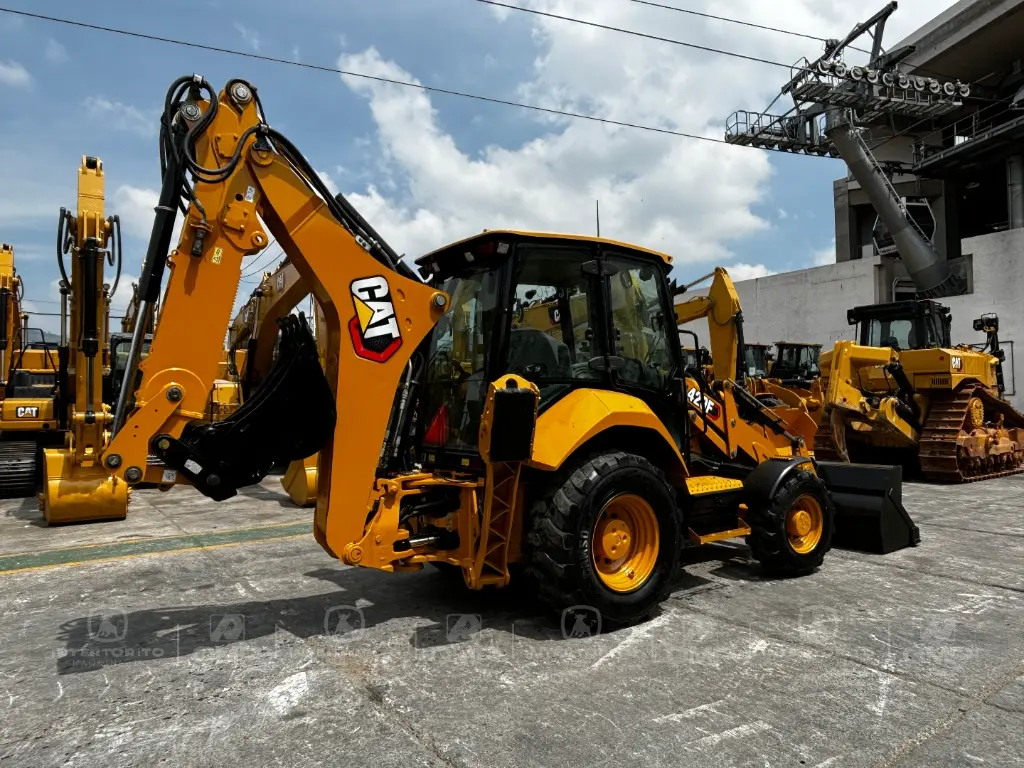 CAT 420F2 IT 0468 (8).webp