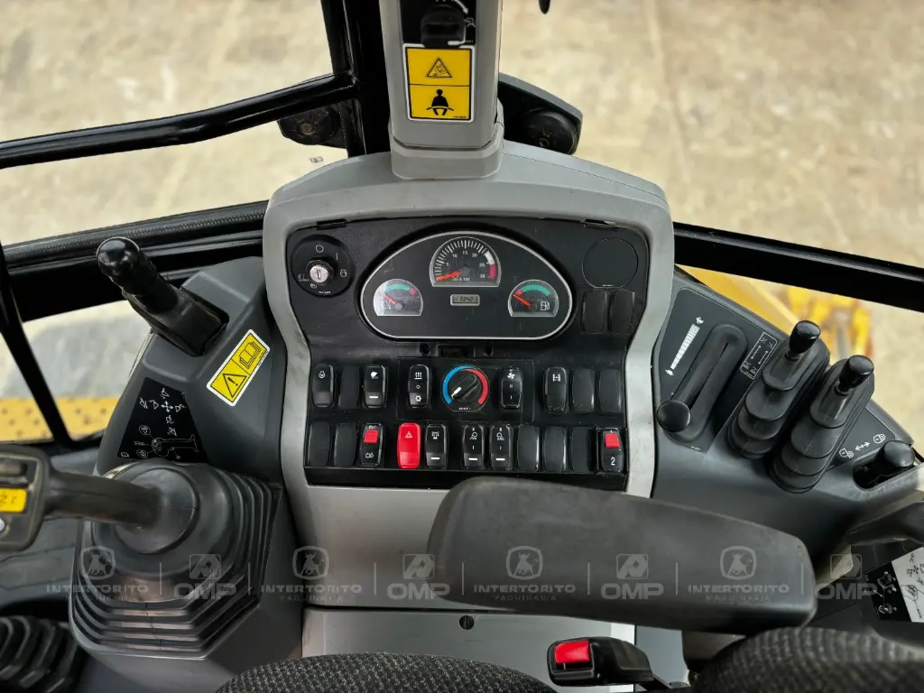 CAT 420F2 IT 0468 (3).webp
