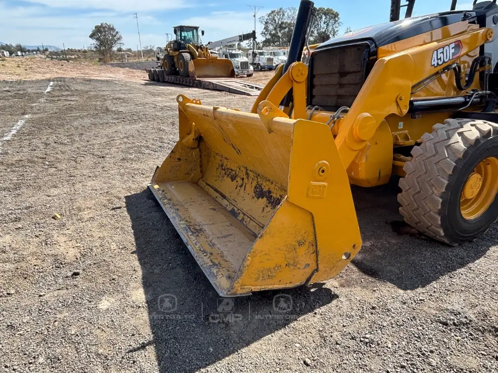 CAT 450F 0377 (11).webp