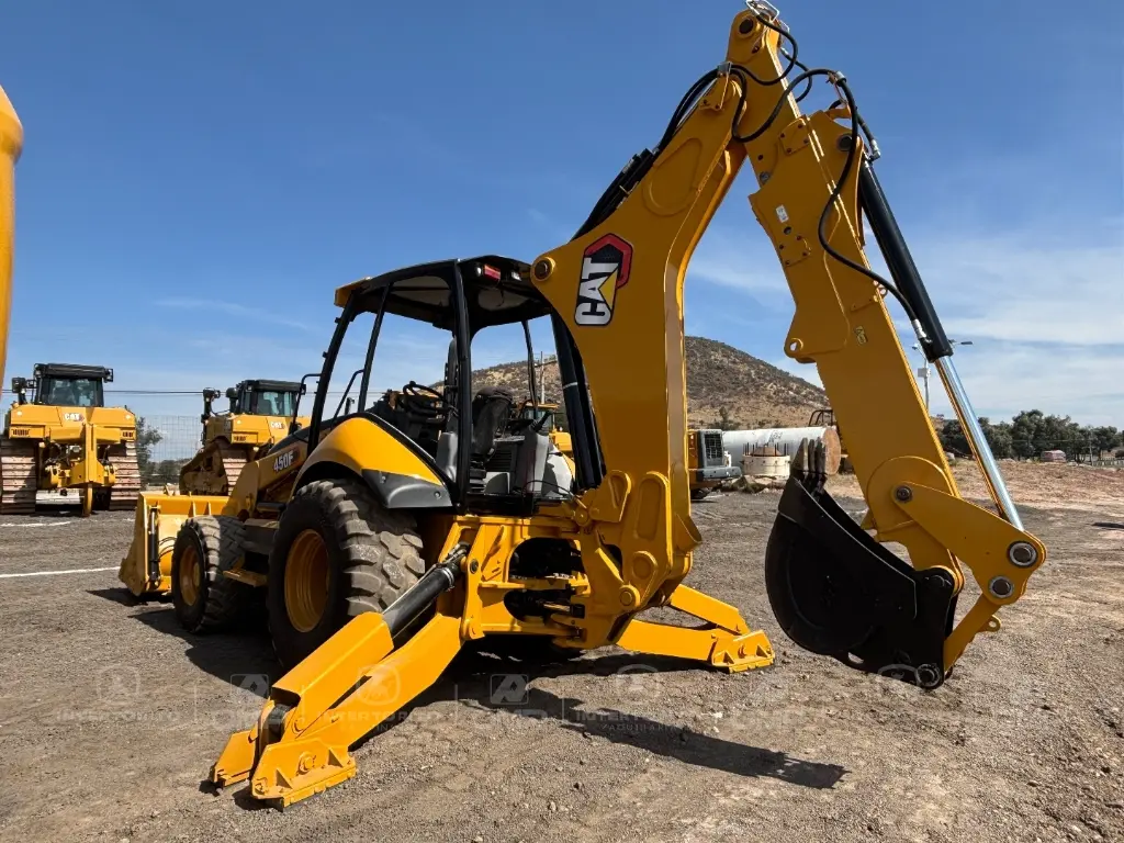 CAT 450F 0377 (19).webp
