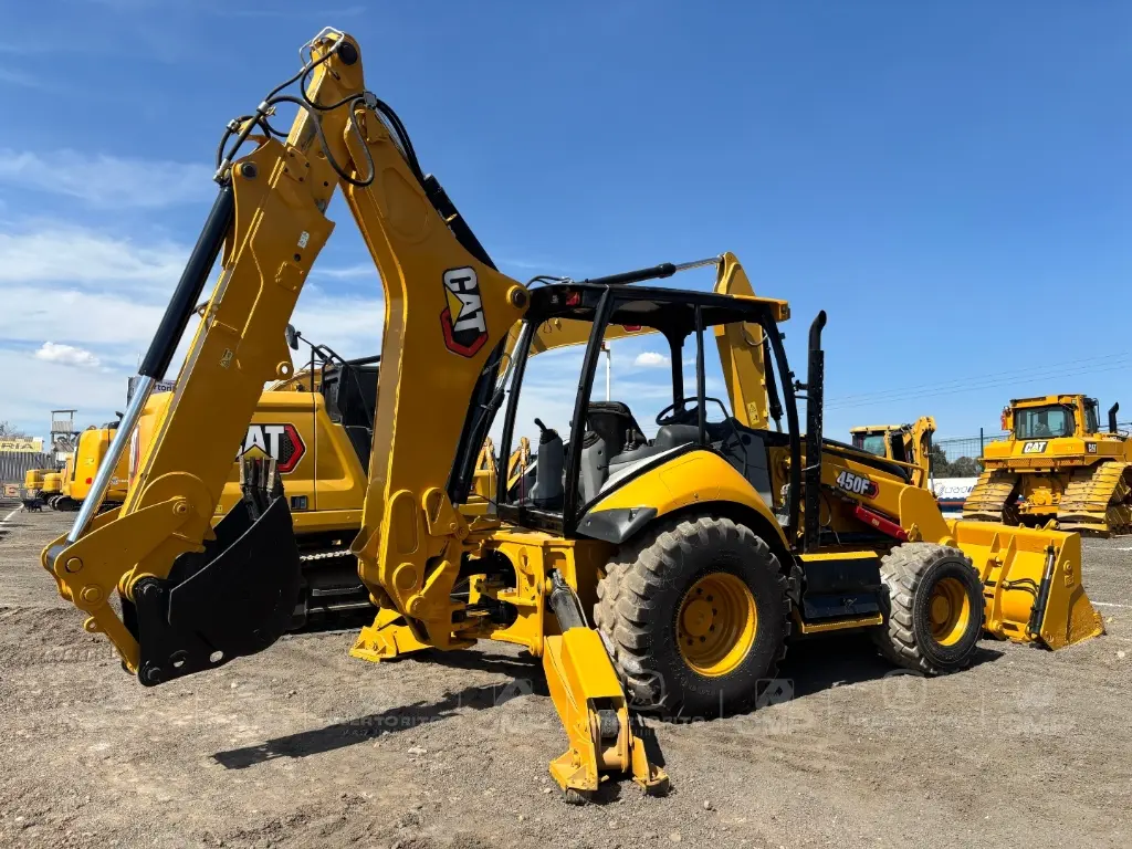 CAT 450F 0377 (15).webp