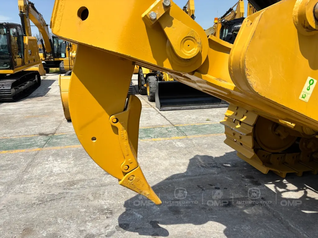 CAT D8 0394 (3).webp