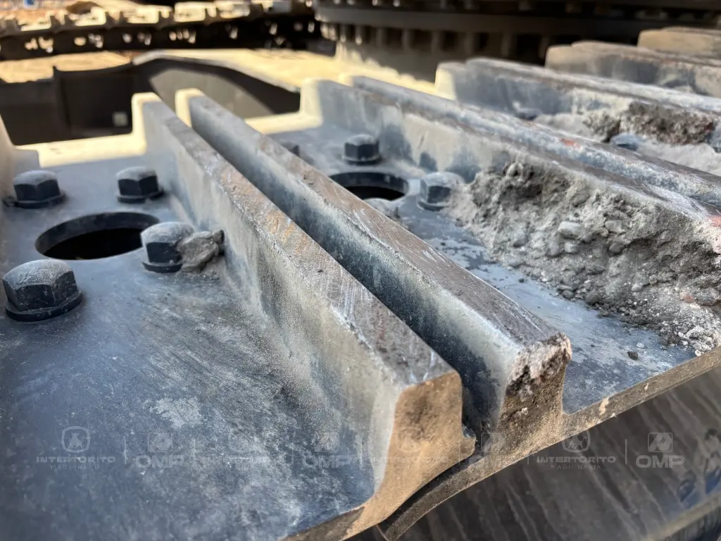 CAT 336 SIN USAR (6).webp