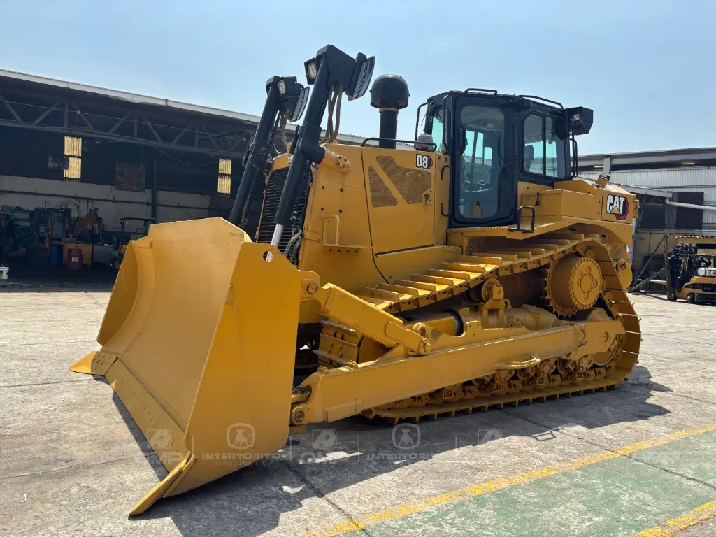 CAT D8 0394 (15).webp