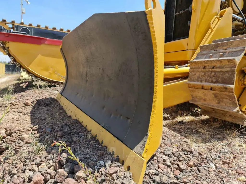 6 CAT D6N XL 0581 (21).webp