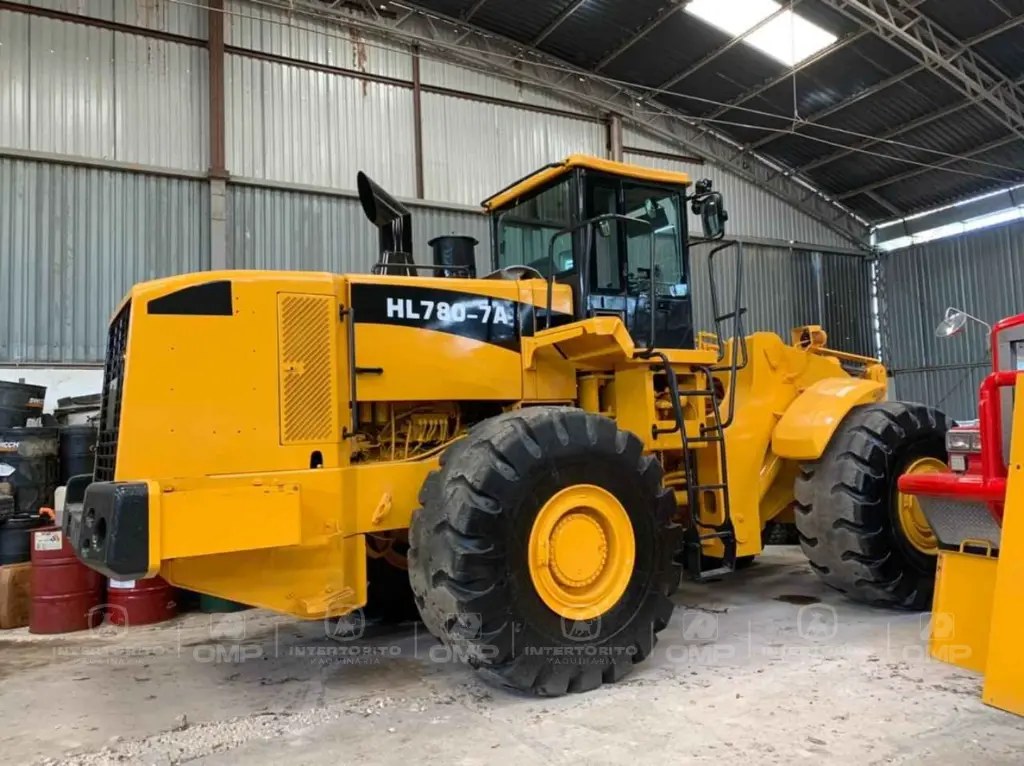 4 CARGADOR HYUNDAI HL 780 7A (8).webp