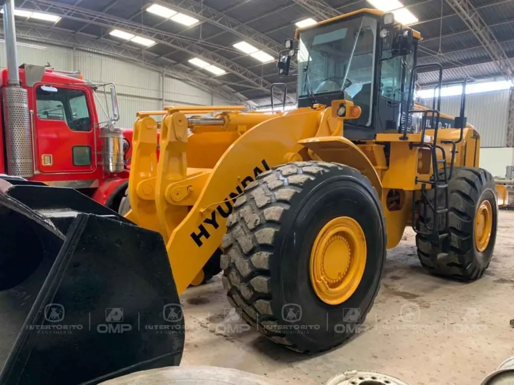 1 CARGADOR HYUNDAI HL 780 7A (13).webp