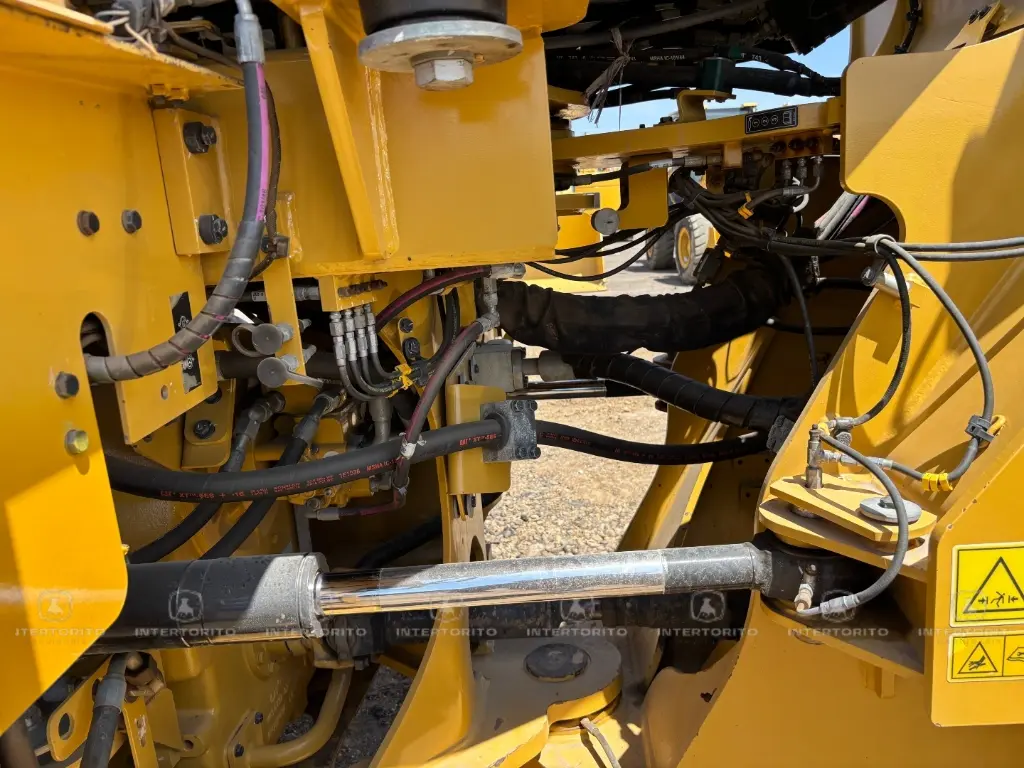 CAT 966GC 0390 (11).webp