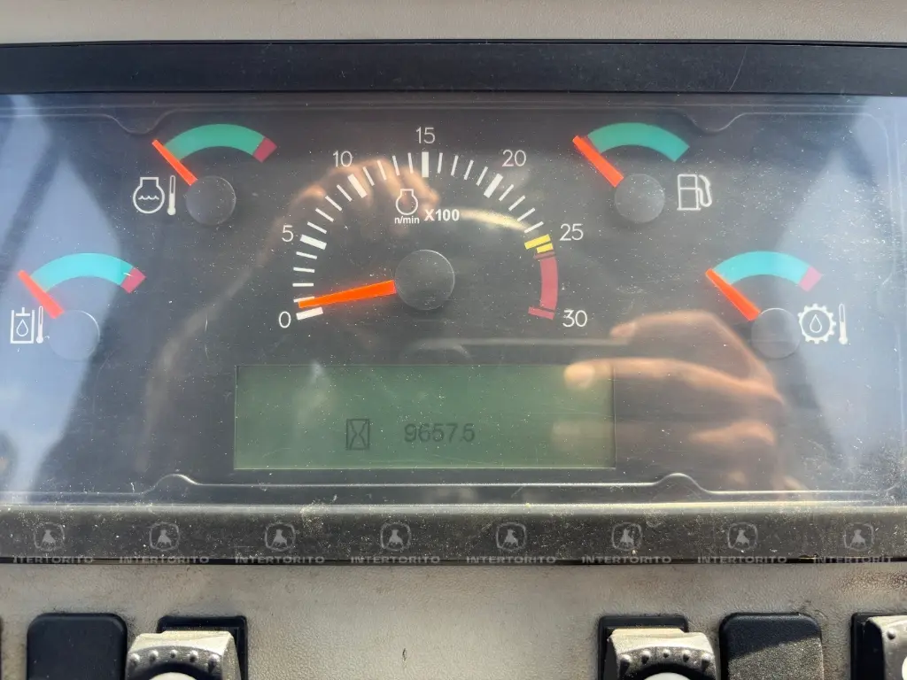 CAT 966GC 0390 (17).webp