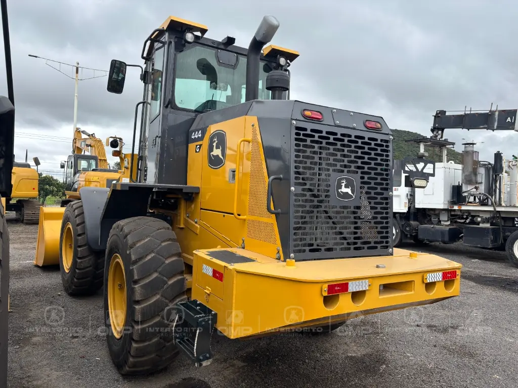 JOHN DEERE 444 0343 (6).webp