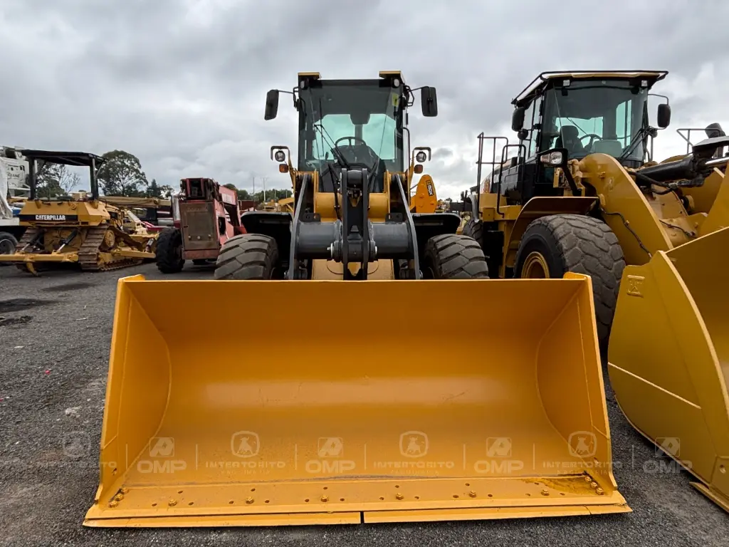 JOHN DEERE 444 0343 (17).webp