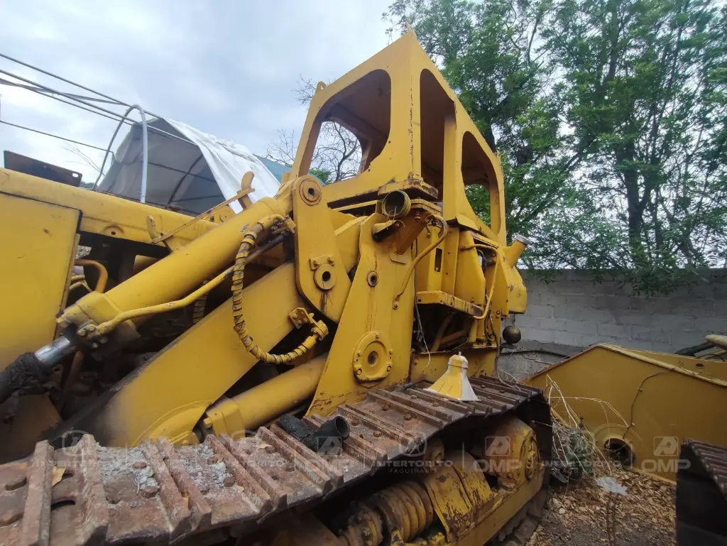 2 CAT_941B_5823 (14).webp