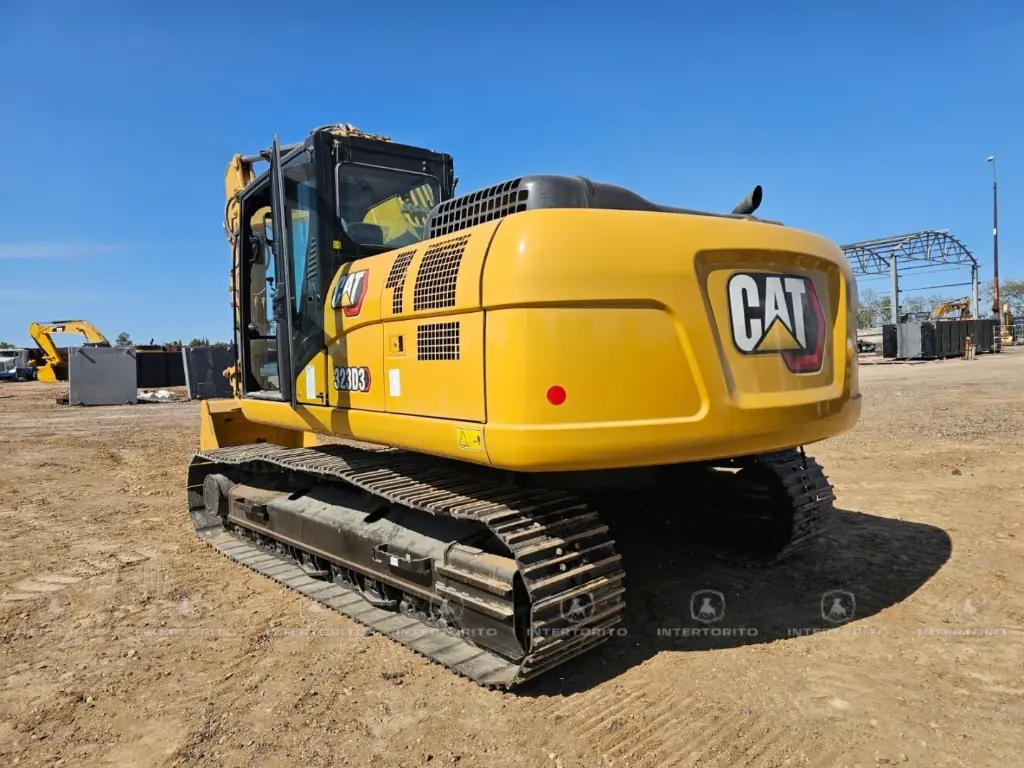 CAT 323D3 0614 (14).webp