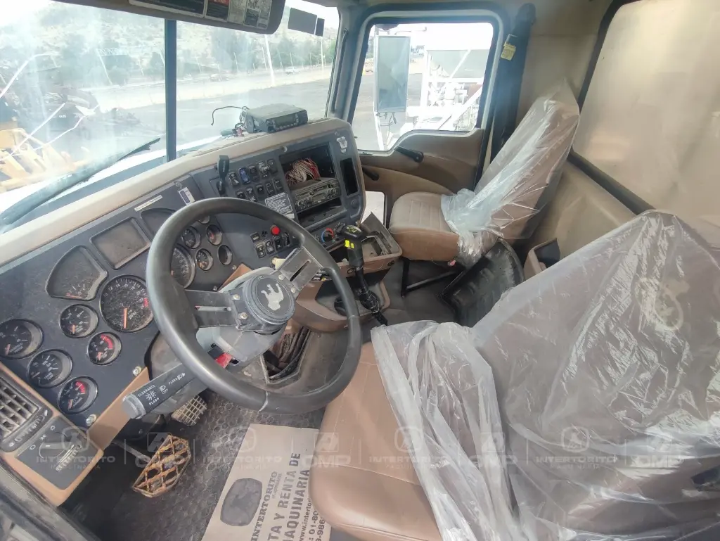 CAMION MACK GU813 (8).webp