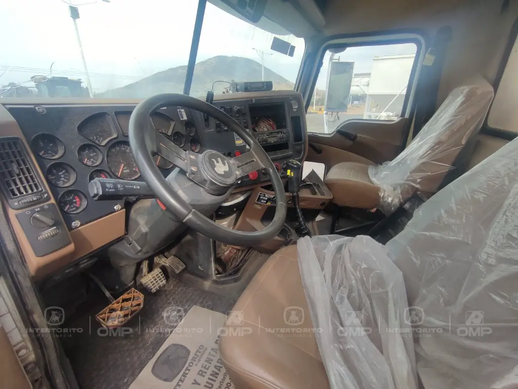 CAMION MACK GU813 (7).webp