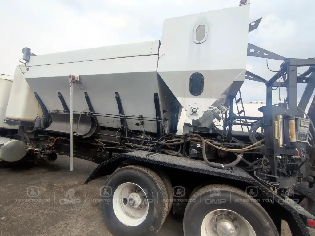 CAMION MACK GU813 (15).webp