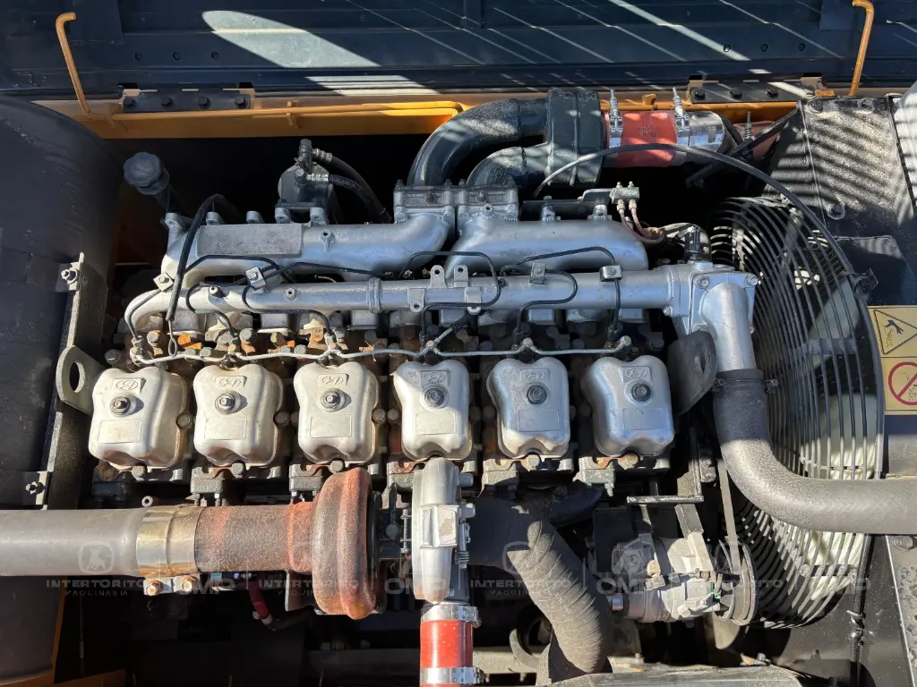 HYUNDAI R240L 0006 (18).webp