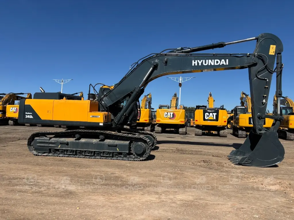 HYUNDAI R240L 0006 (13).webp