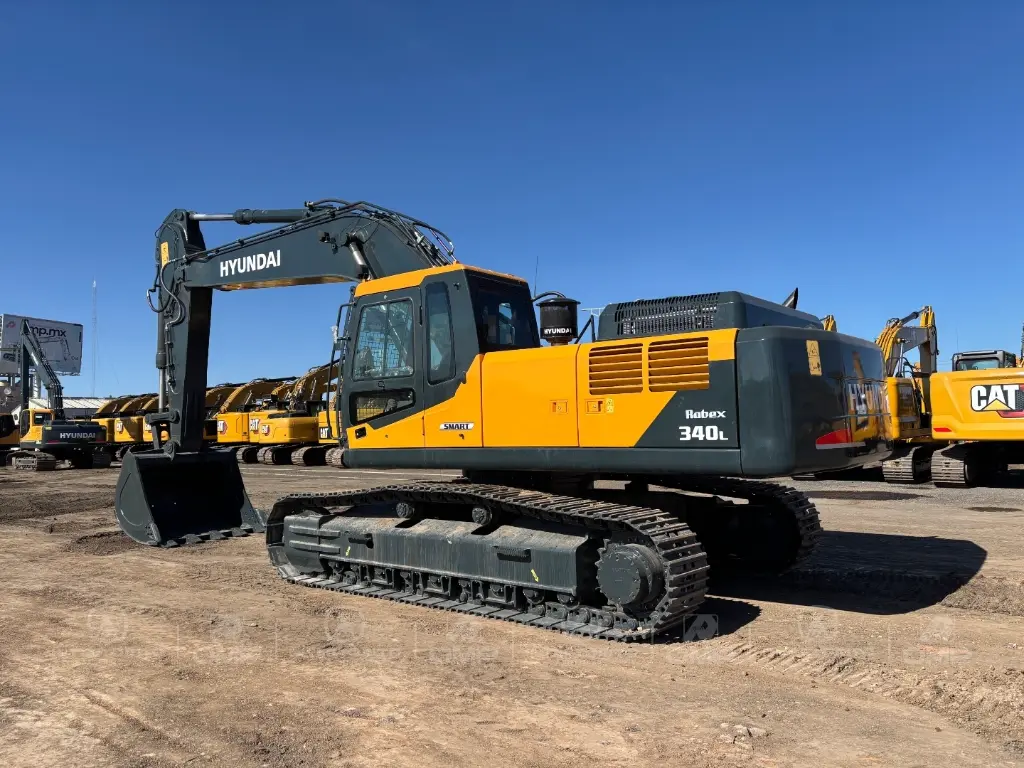 HYUNDAI R240L 0006 (3).webp