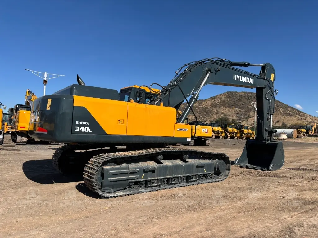 HYUNDAI R240L 0006 (14).webp