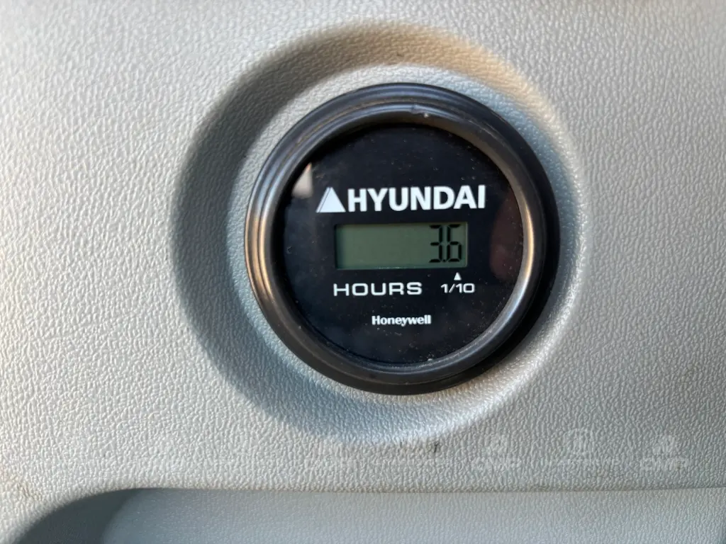 HYUNDAI R240L 0006 (21).webp