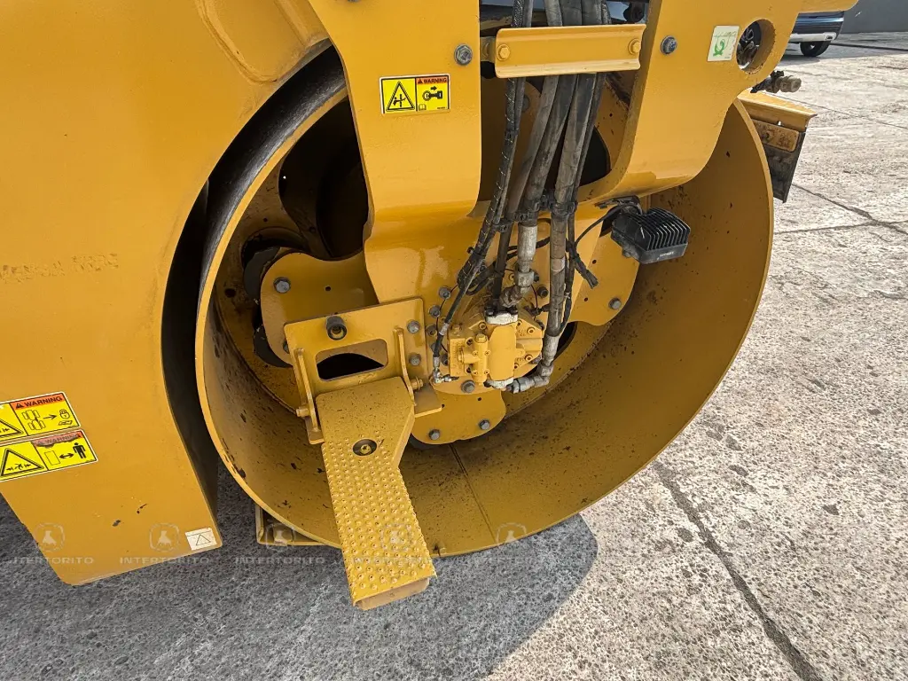 CAT CB13 0166 (9).webp
