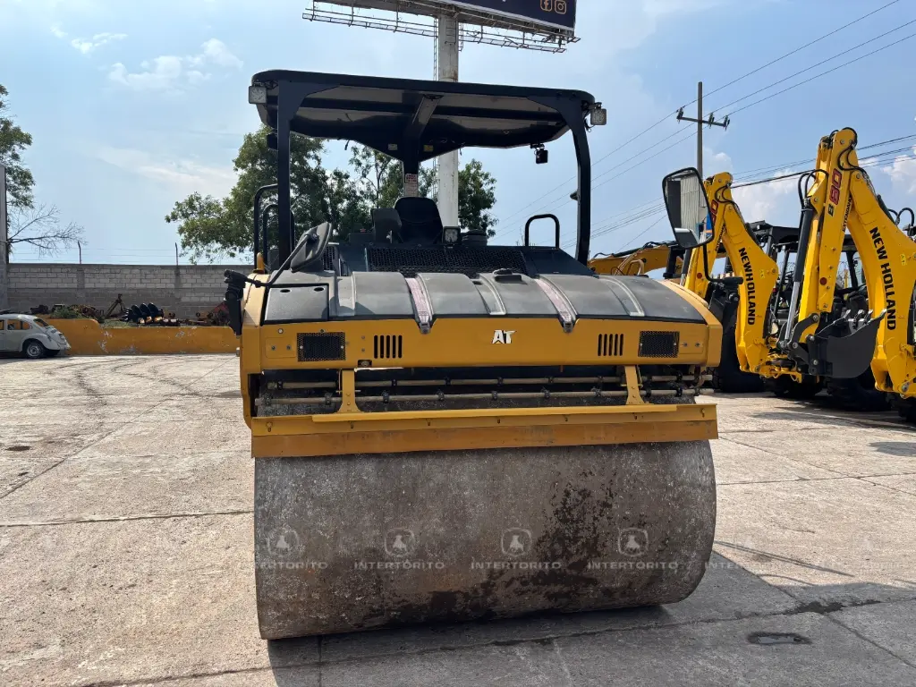 CAT CB64B 0102 (4).webp