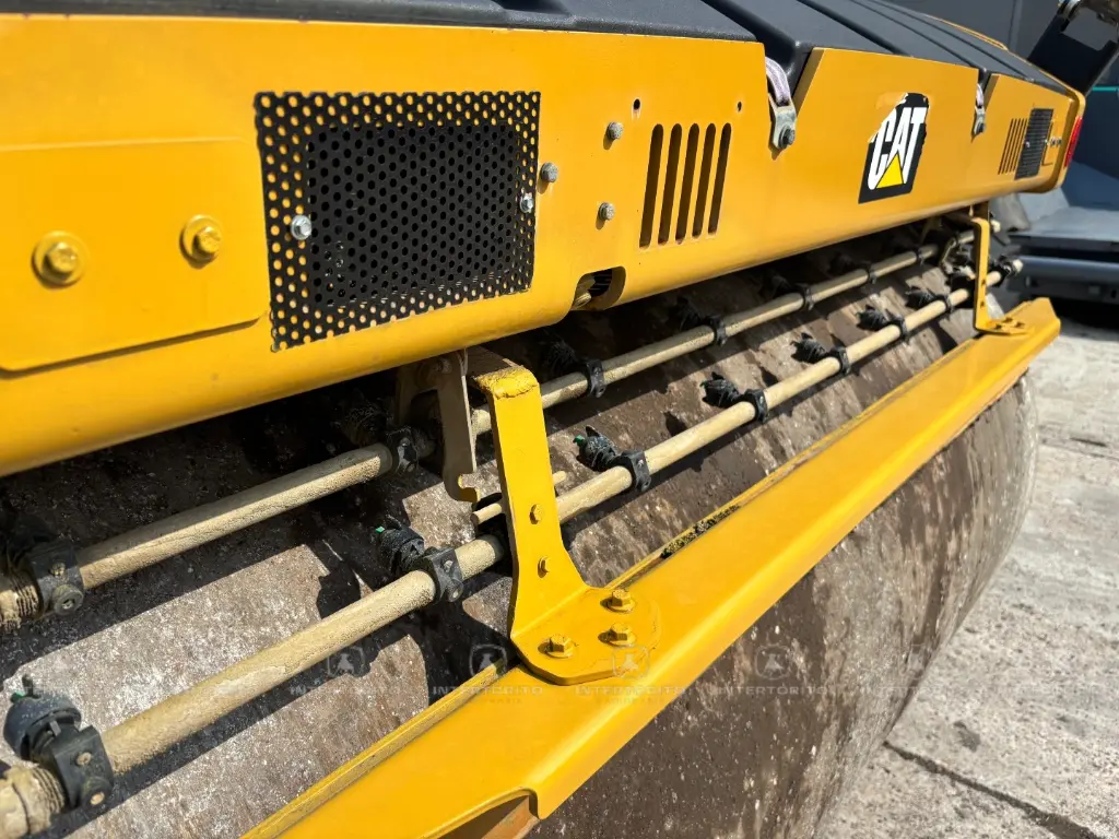 CAT CB64B 0102 (12).webp