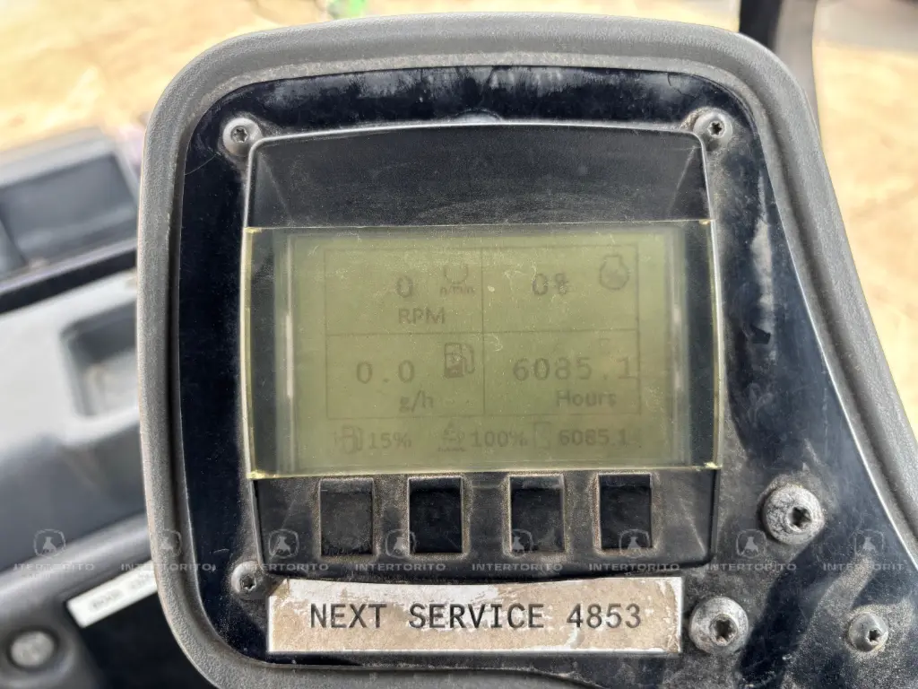 CAT CB64B 0102 (18).webp