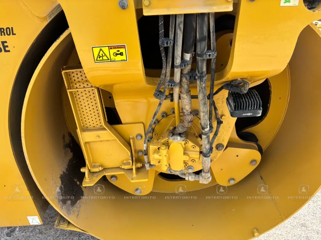 CAT CB64B 0102 (11).webp