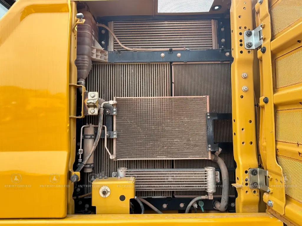 CAT 320GC 1969 (8).webp