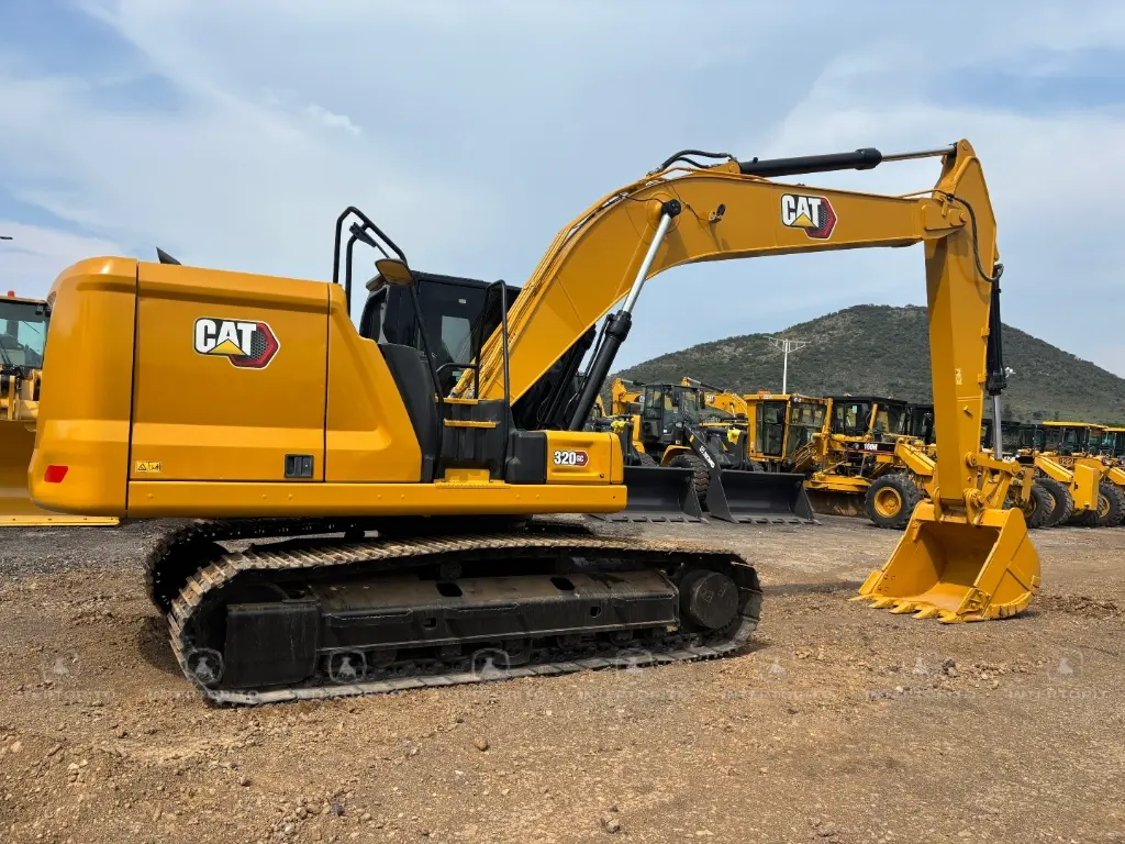CAT 320GC 1969 (5).webp