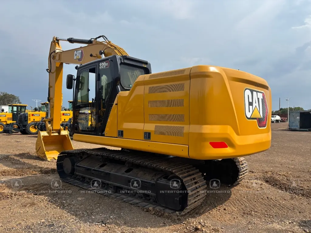 CAT 320GC 1969 (7).webp