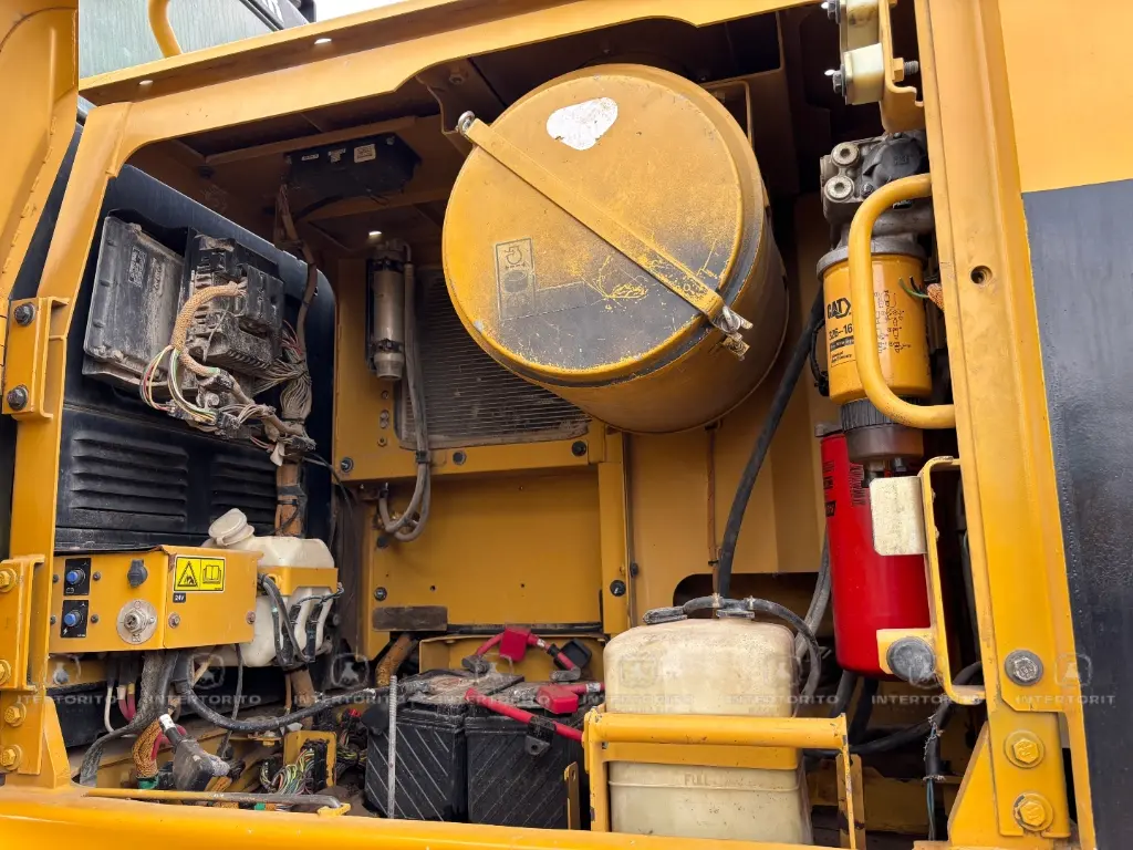 CAT 349DL 0638 (15).webp