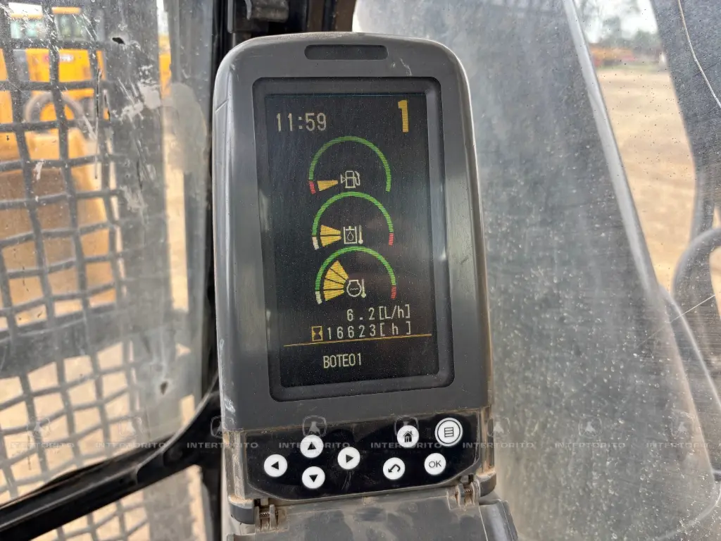 CAT 349DL 0638 (19).webp