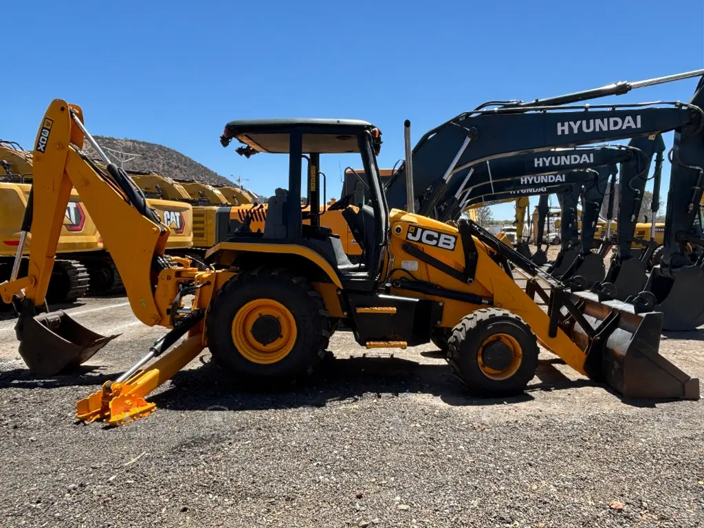 JCB 3CX 4708 (12).webp
