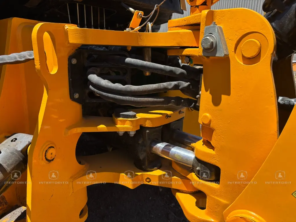 JCB 3CX 4708 (7).webp