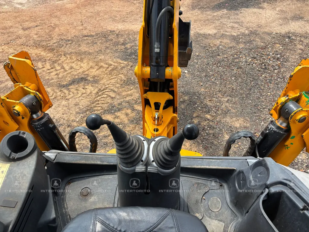 JCB 3CX 4708 (11).webp