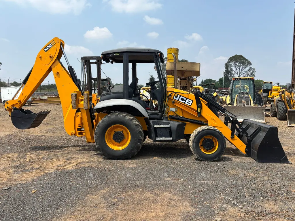 JCB 3CX 4708 (8).webp