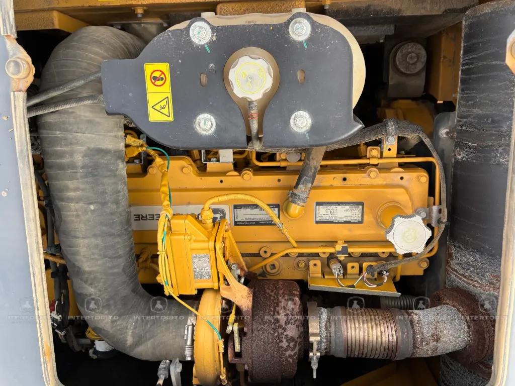 J DEERE 400E XL (21).webp