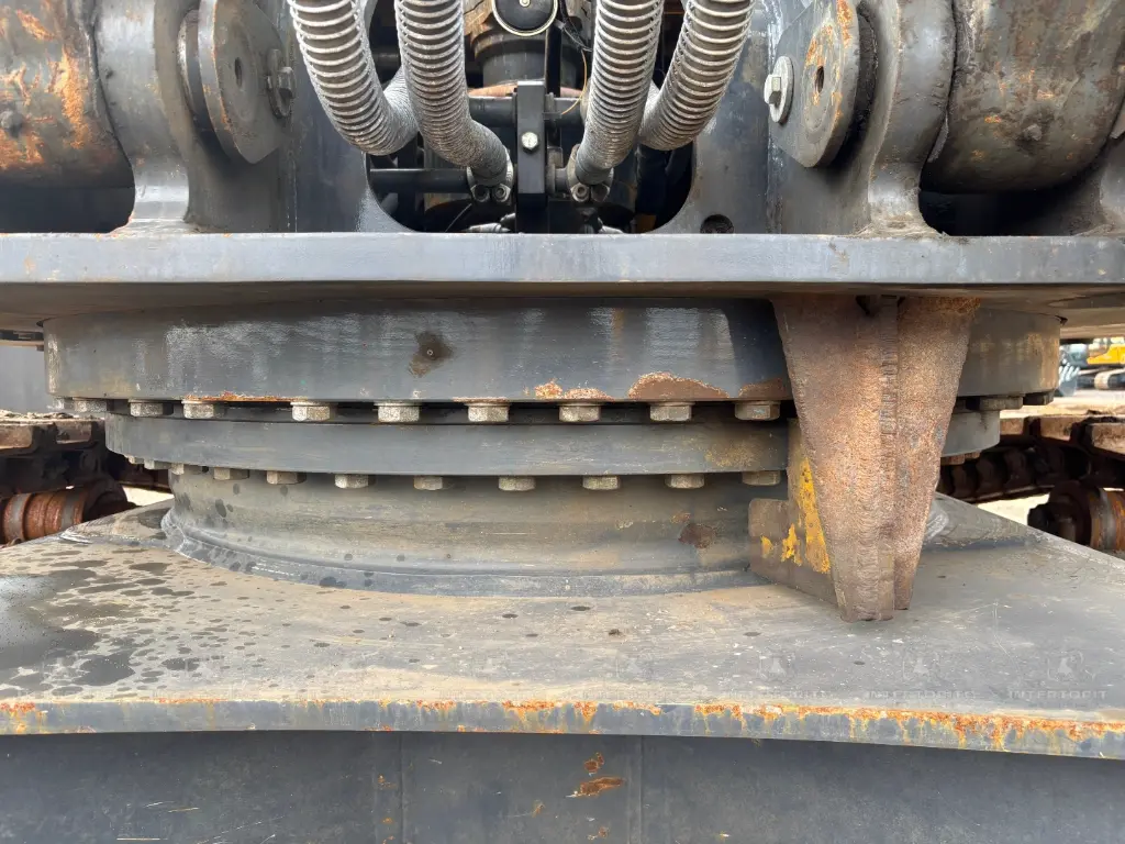 J DEERE 400E XL (18).webp