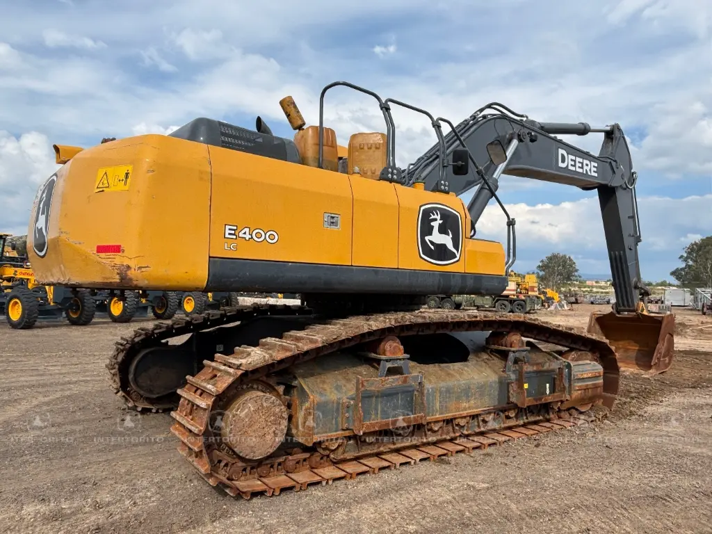 J DEERE 400E XL (7).webp