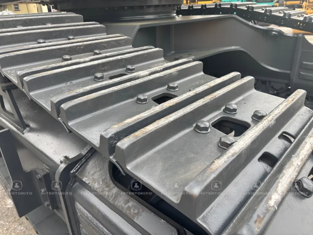 J DEERE E400 0152 (1).webp