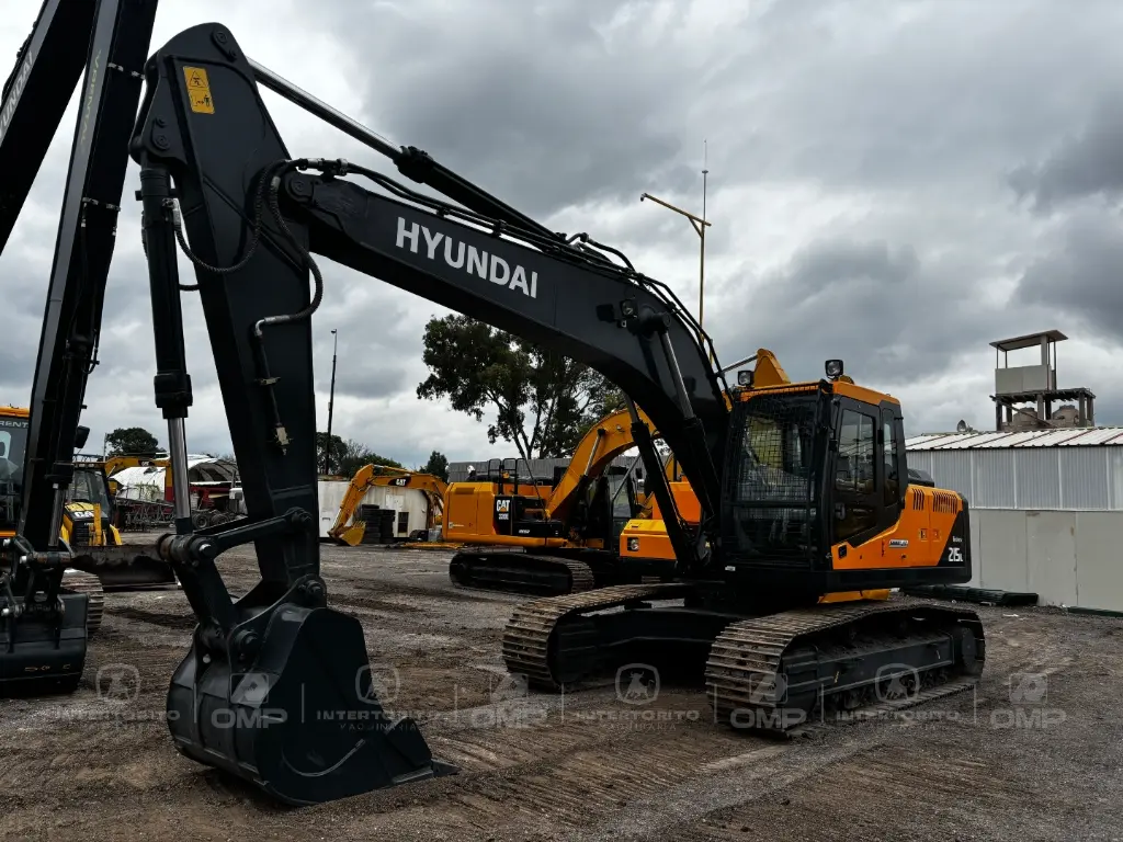 HYUNDAI R215L 7891 (2).webp